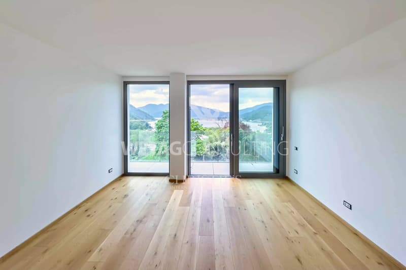 Lugano-Muzzano : villa spacieuse avec piscine & vue sur le lac de Lugano à vendre (5)