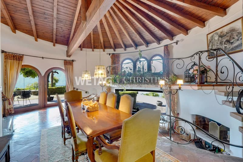 Zu renovierende mediterrane Villa an Toplage mit 180 Seeblick in Ronco sopra Ascona zu verkaufen (5)