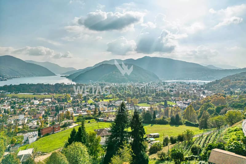 Villa élégante à Lugano-Neggio avec vue dégagée sur le lac de Lugano, idéale également en tant que résidence secondaire (2)