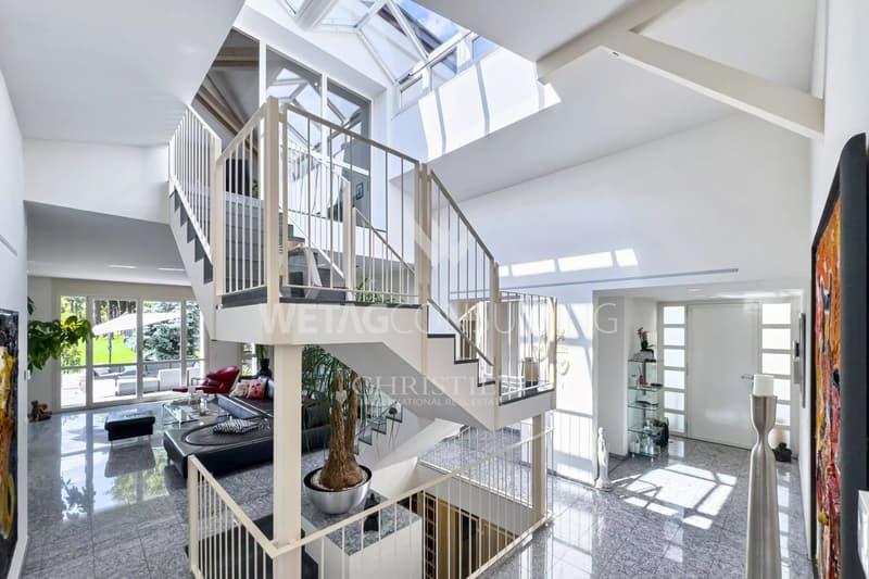 Lugano-Agno: Villa elegante con piscina infinity panoramica, sauna &amp; vista ampia sul lago di Lugano in vendita (11)