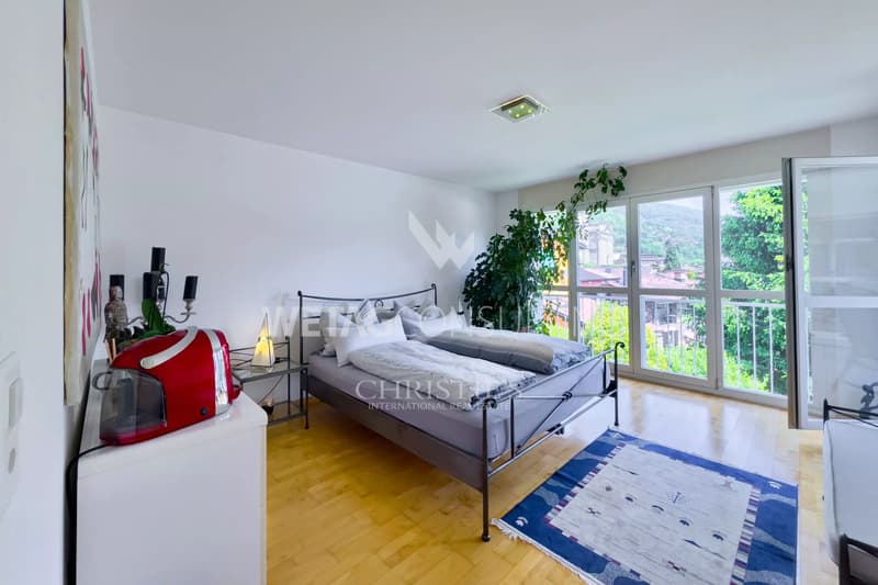 Lugano-Agno: Villa elegante con piscina infinity panoramica, sauna &amp; vista ampia sul lago di Lugano in vendita (7)