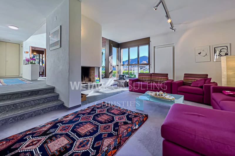 Villa elegante & moderna con piscina interna in vendita a Crana, ideale anche come seconda casa (4)