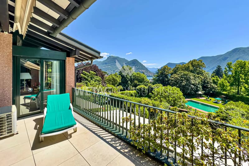 Lugano-Gentilino : appartement élégant au dernier étage avec vue sur le lac, rénové dans l'état brut et à vendre dans un environnement verdoyant (6)
