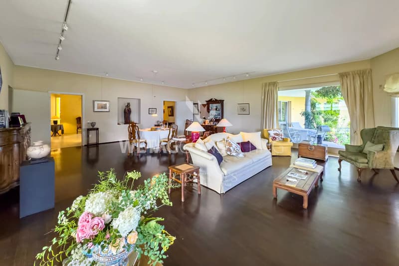 Villa mediterranea con vista spettacolare sul Lago Maggiore, ideale anche come residenza di vacanza, in vendita a Minusio (5)