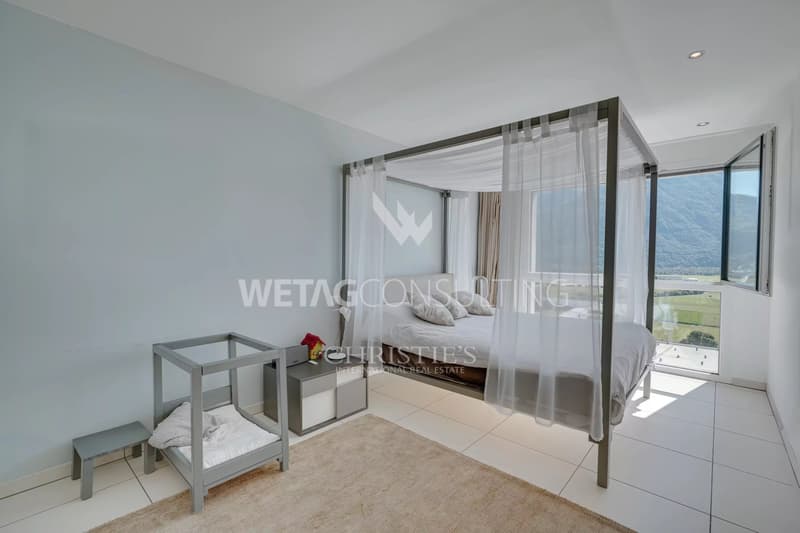 Modern and bright apartment with large terrace, ideal also as a second home, for sale in Gordola (6)