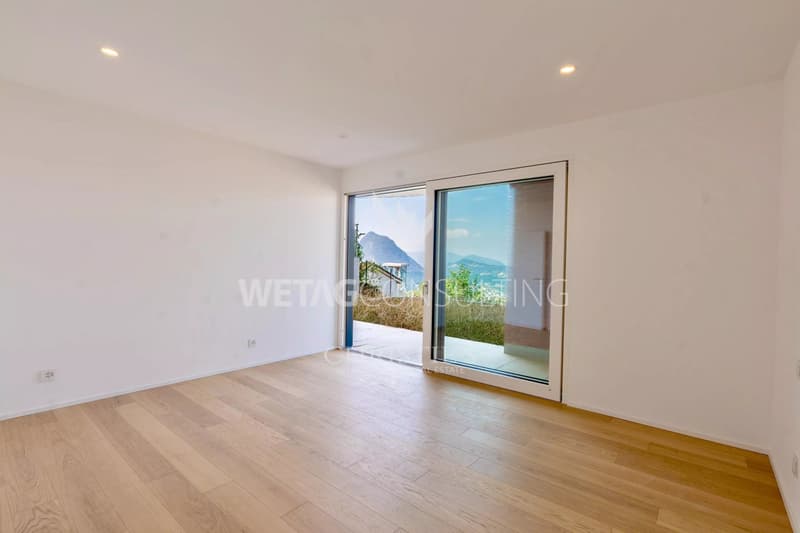 Modern semi-detached villa with private garden &amp; panoramic view of Lake Lugano in Lugano-Aldesago for sale (7)