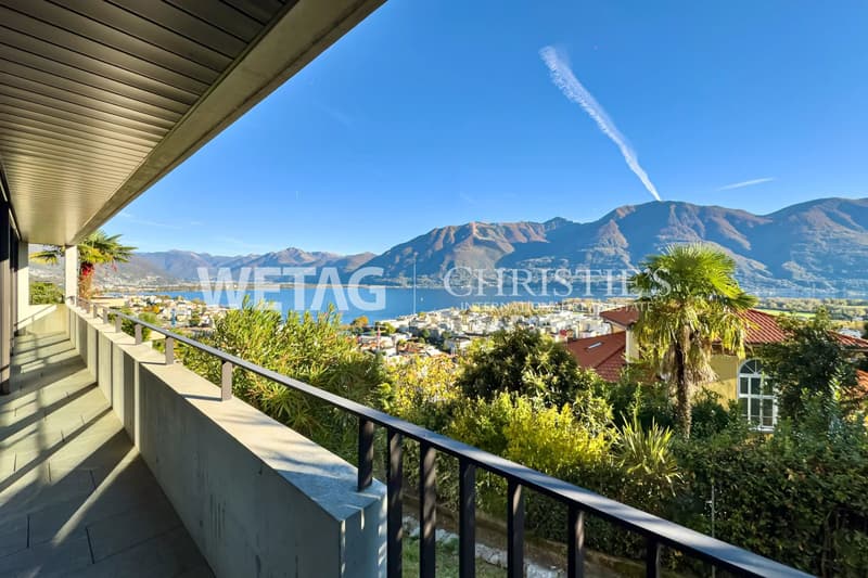 Modern & bright duplex apartment with lake view for sale in Locarno-Monti (12)