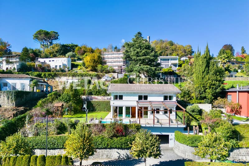 Villa moderna con piscina, giardino & vista sul Lago di Muzzano a Lugano-Breganzona in vendita, anche possibile come seconda casa (2)
