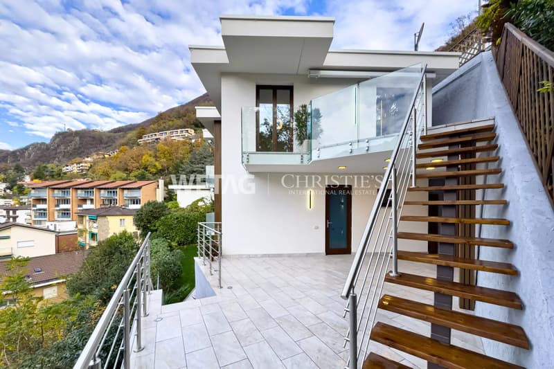 Elegant & modern villa in Campione d'Italia with a wide view of Lake Lugano (12)