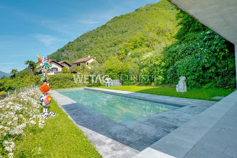 Exklusive Villa mit Panoramablick, grosszügigen Terrassen & Aussenpool im Gambarogno zu verkaufen (3)