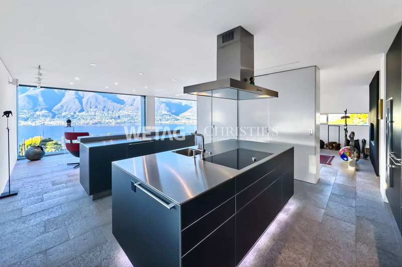 Exklusive Villa mit Panoramablick, grosszügigen Terrassen & Aussenpool im Gambarogno zu verkaufen (5)