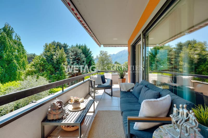 Elegante casa multifamiliare con piscina esterna in posizione strategica ad Ascona in vendita (11)