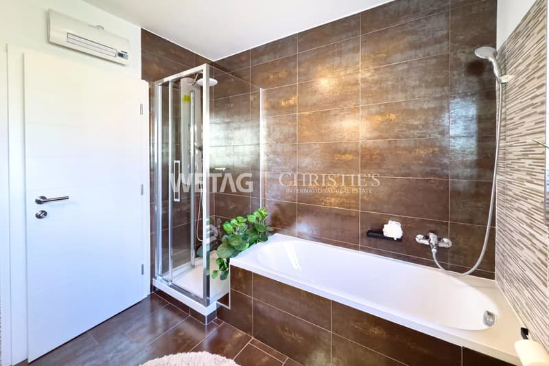 Elegante casa multifamiliare con piscina esterna in posizione strategica ad Ascona in vendita (9)