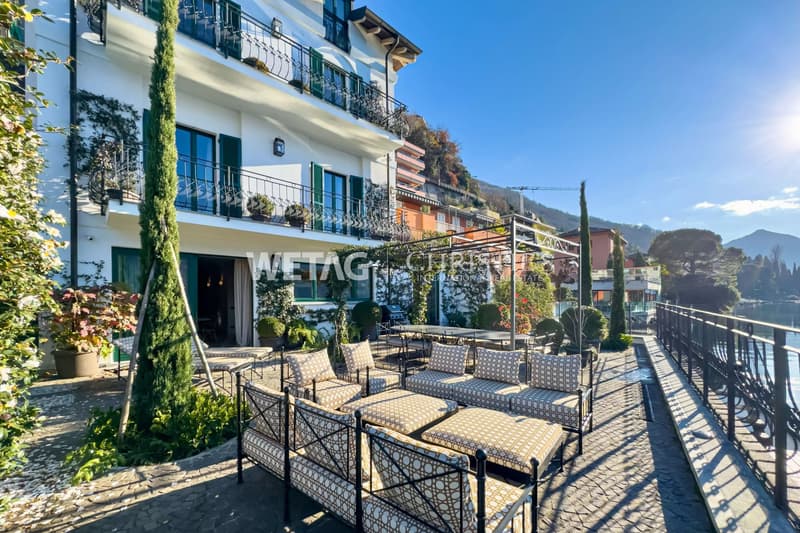 Prestigious villa for sale on the lake in Campione d'Italia, with private boat dock and two boat moorings (2)