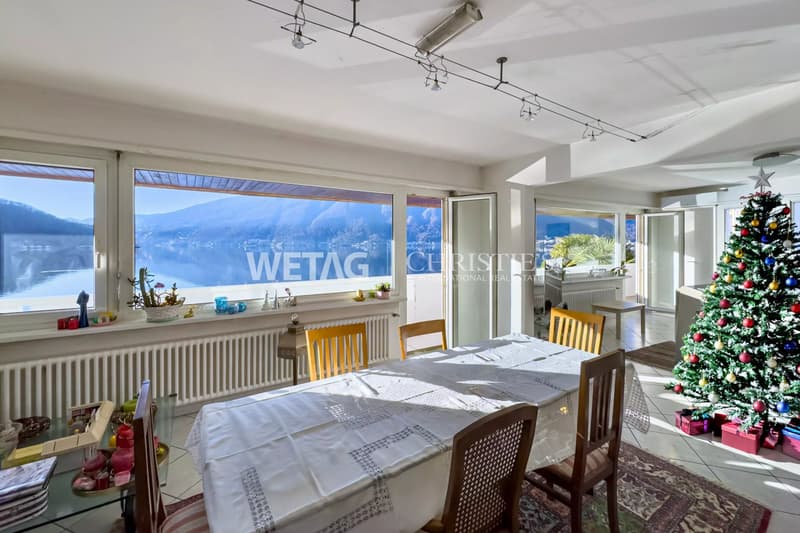 Villa esclusiva in vendita sul lungolago a Lugano-Bissone, con 2 posti barca coperti & 3 alla banchina, possibile come seconda casa (3)