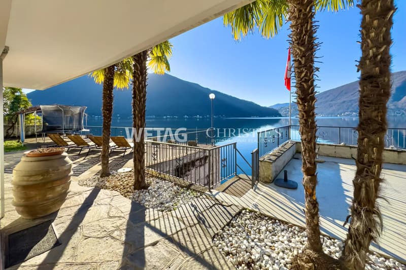 Villa esclusiva in vendita sul lungolago a Lugano-Bissone, con 2 posti barca coperti & 3 alla banchina, possibile come seconda casa (1)