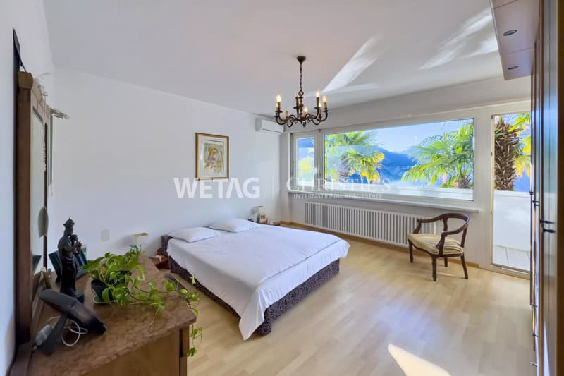 Villa esclusiva in vendita sul lungolago a Lugano-Bissone, con 2 posti barca coperti & 3 alla banchina, possibile come seconda casa (5)
