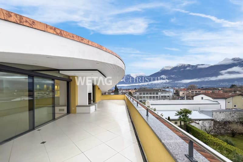 Ascona: Elegante penthouse di lusso con ampie terrazze in posizione centrale in vendita (1)