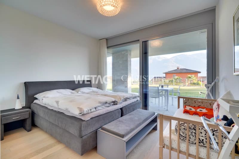 Appartamento duplex di lusso con giardino privato & vista mozzafiato in vendita ad Ascona (7)