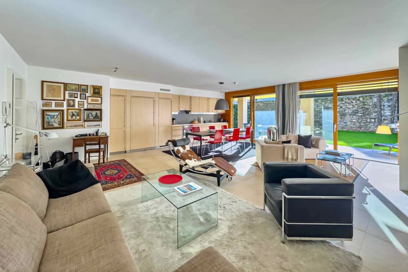 Im Herzen von Ascona, moderne Wohnung mit privatem Garten zu verkaufen (2)