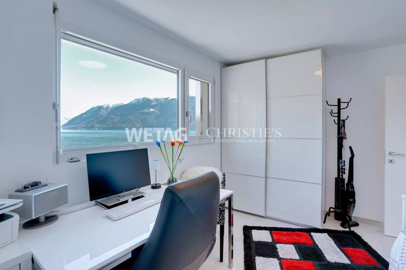 Appartamento luminoso & moderno con grande terrazza e vista panoramica a Brissago in vendita (7)