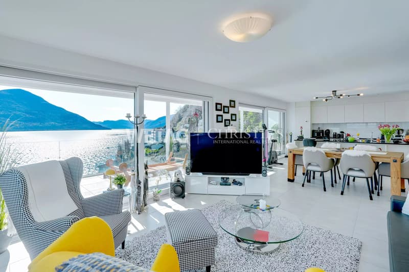 Appartamento luminoso & moderno con grande terrazza e vista panoramica a Brissago in vendita (4)