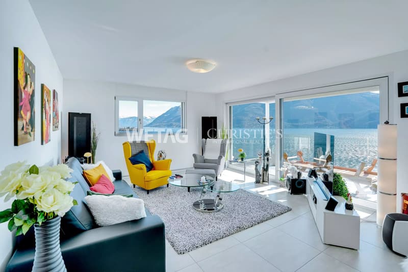 Appartamento luminoso & moderno con grande terrazza e vista panoramica a Brissago in vendita (9)