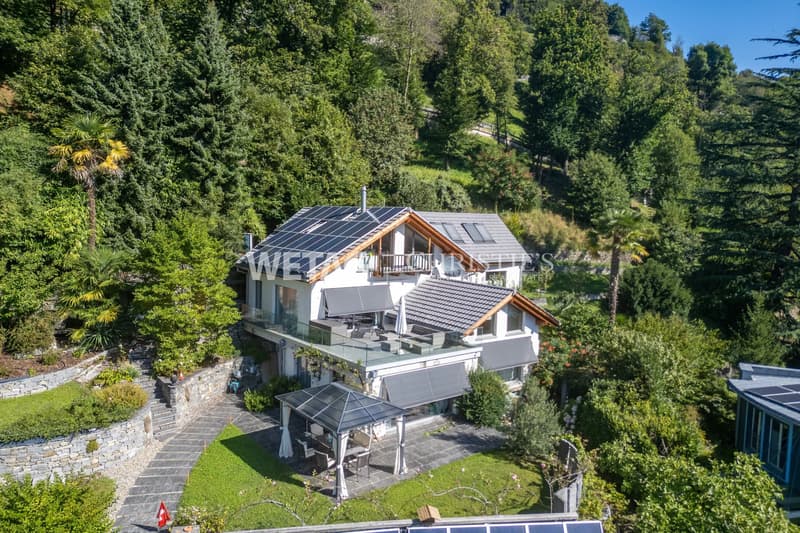 Villa esclusiva ed efficiente dal punto di vista energetico in vendita a Castaneda, nel Grigioni italiano (1)