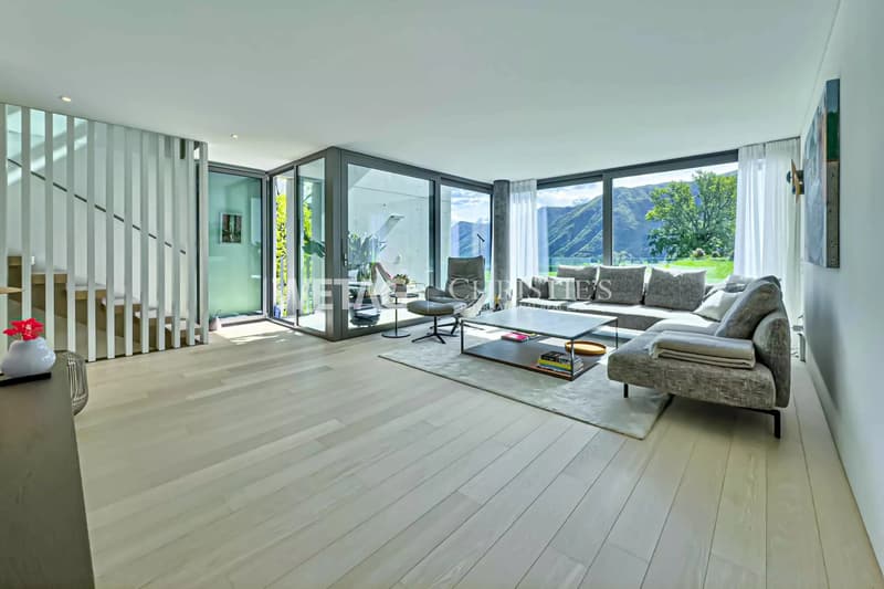 Collina d'Oro-Gentilino: villa en terrasse élégante avec jardin privé à vendre (3)