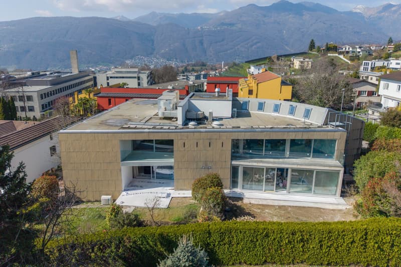 Appartement moderne à vendre à Comano, récemment rénové - également idéal comme résidence secondaire (1)