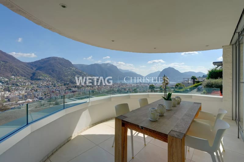 Lugano-Porza: Elegante Wohnung mit Blick auf den Luganersee & privatem Pool  zu verkaufen ? auch als Zweitwohnsitz möglich (1)
