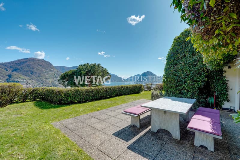 Elegant penthouse apartment in Lugano-Porza with private garden & view of Lake Lugano ? Second home possible (13)