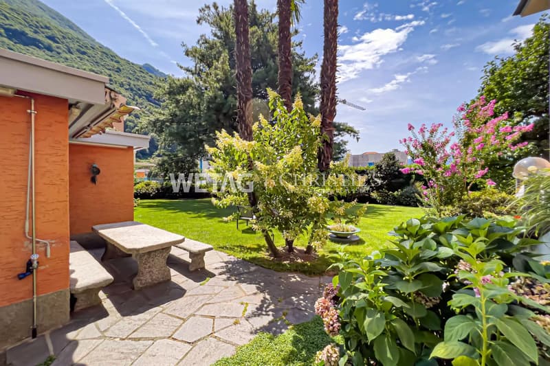 Fully renovated historic villa with large garden in Arbedo for sale (6)