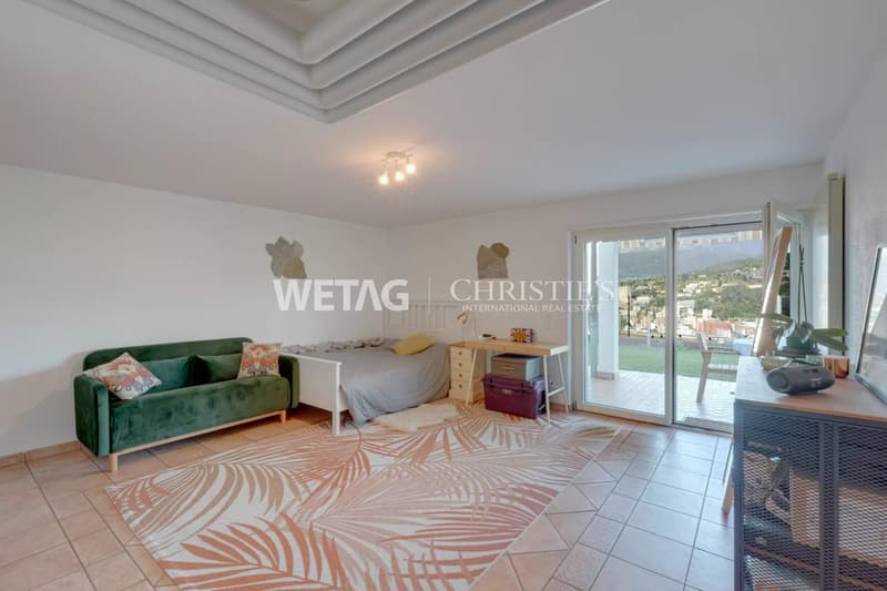 Lugano-Viganello: Elegante villa con terrazza panoramica spaziosa in vendita (12)