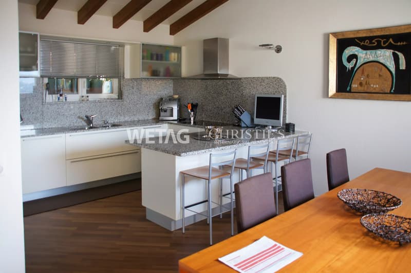 Lugano-Viganello: Elegante villa con terrazza panoramica spaziosa in vendita (4)