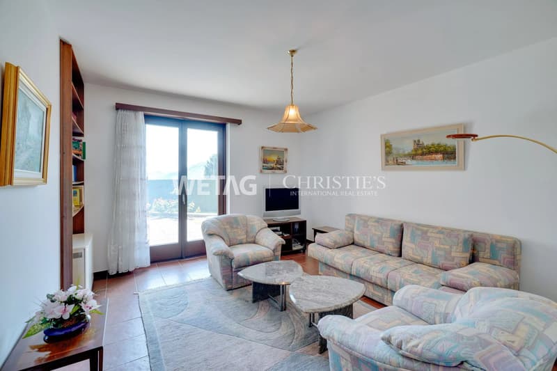 Lugano/Rovio: Villa with pool & magnificent, open view of Lake Lugano for sale, ideal also as a second home (4)