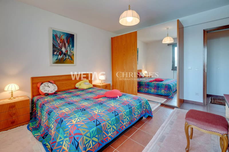 Lugano/Rovio: Villa with pool & magnificent, open view of Lake Lugano for sale, ideal also as a second home (9)