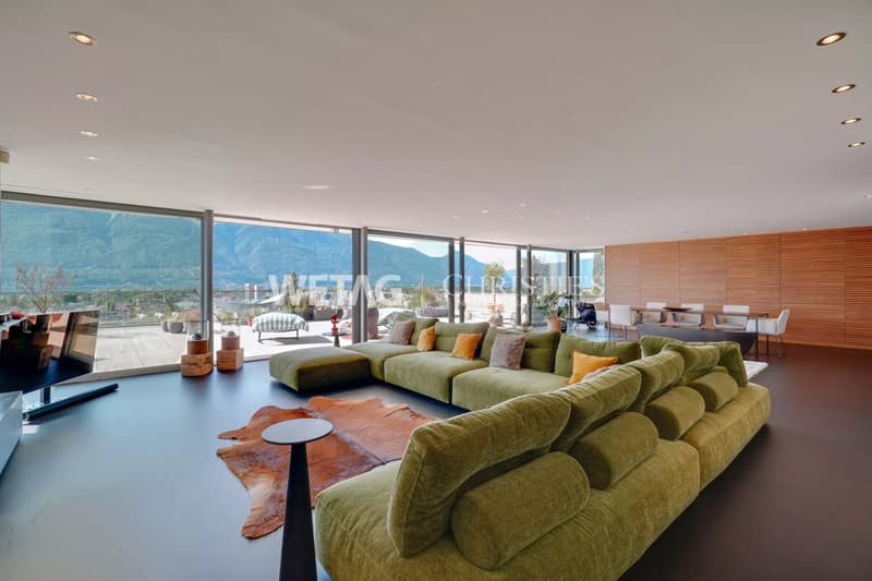 Bright & exclusive penthouse apartment with large terrace & panoramic view for sale in Locarno (5)