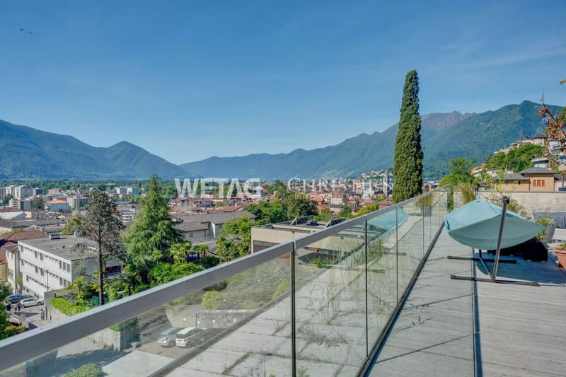Bright & exclusive penthouse apartment with large terrace & panoramic view for sale in Locarno (2)