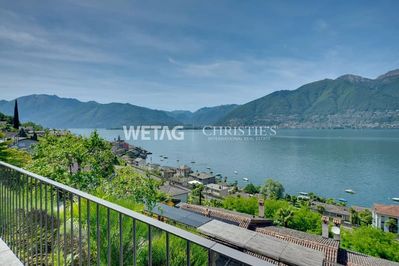 Villa moderne avec terrasses et vue spectaculaire sur le lac à Vira Gambarogno à vendre (13)