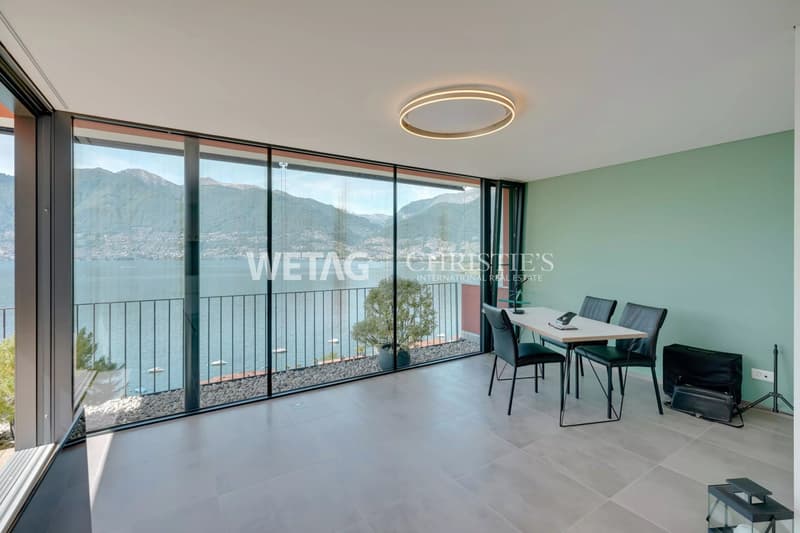 Villa moderne avec terrasses et vue spectaculaire sur le lac à Vira Gambarogno à vendre (11)