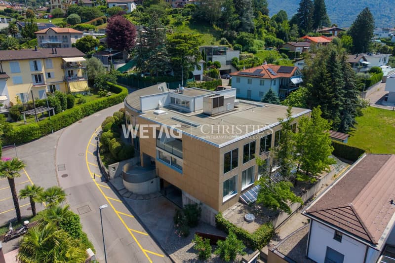 Zu verkaufen: Moderne 3.5-Zimmer-Wohnung in Lugano-Comano, kürzlich renoviert, ideal als Erst- oder Zweitwohnsitz (1)
