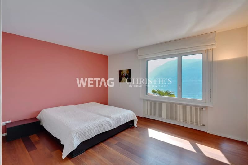 Porto Ronco: Exclusive villa in Mediterranean style directly on the lake with boat moorings, ideal also as a holiday residence for sale (10)