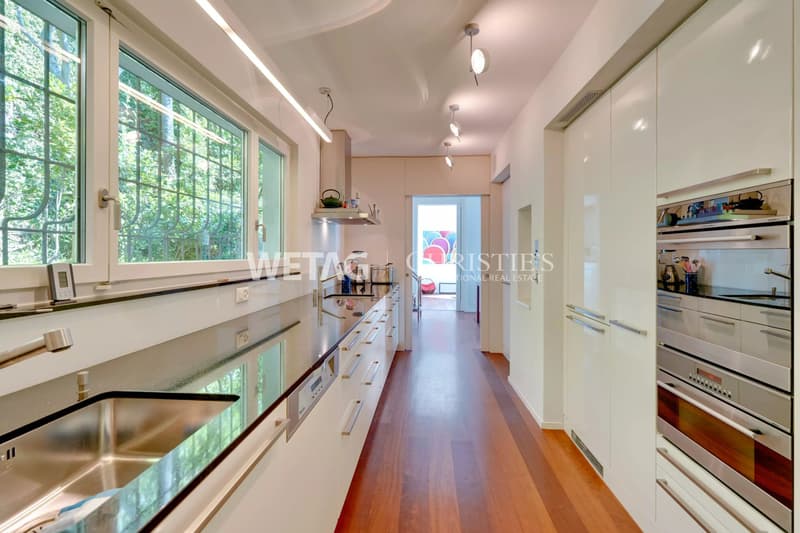 Porto Ronco: Exclusive villa in Mediterranean style directly on the lake with boat moorings, ideal also as a holiday residence for sale (8)
