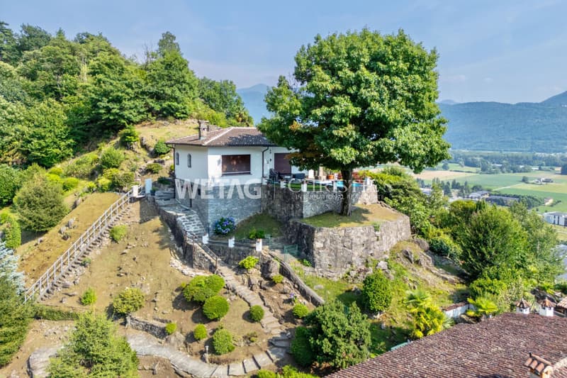 Riazzino?Lavertezzo: Mediterranean Villa with large garden & outdoor pool for sale (2)