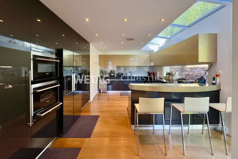 Exklusive Villa mit herrlichem Seeblick & idyllischem Garten in Brissago zu verkaufen, auch ideal als Ferienresidenz (6)