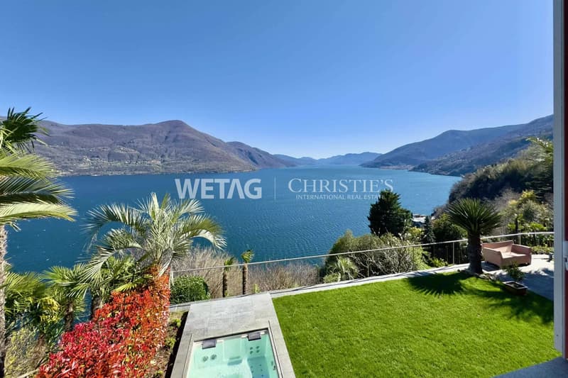 Exklusive Villa mit herrlichem Seeblick & idyllischem Garten in Brissago zu verkaufen, auch ideal als Ferienresidenz (1)