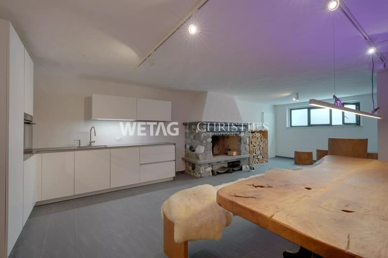 Exklusive & moderne Luxusvilla mit Aussenpool in privilegierter Lage zum Verkauf in Ascona (11)