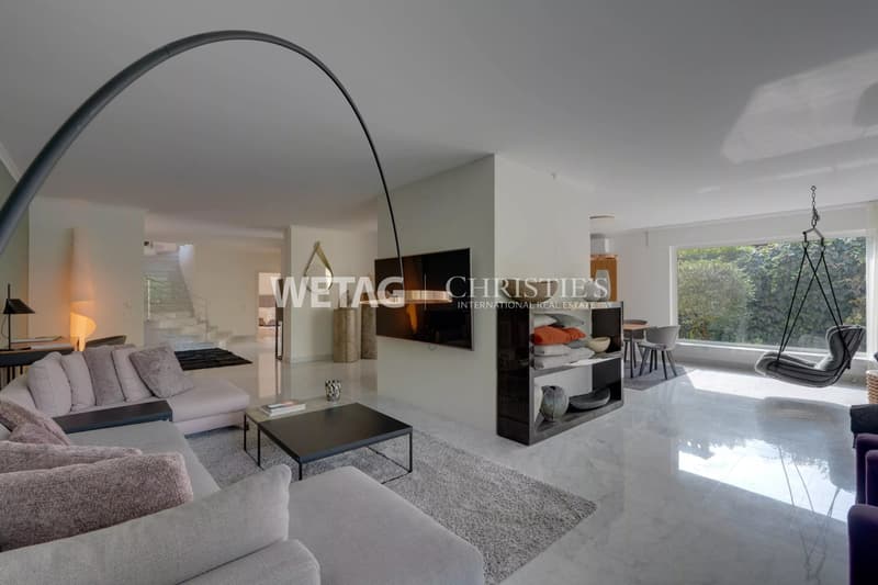 Exklusive & moderne Luxusvilla mit Aussenpool in privilegierter Lage zum Verkauf in Ascona (7)