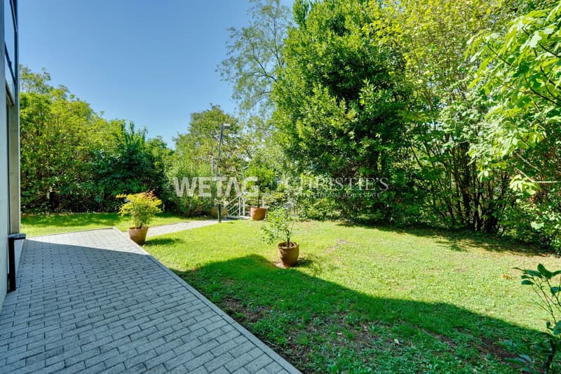 Elegante Villa mit grossem Garten & Aussenpool zum Verkauf in Lugano-Davesco Soragno (12)